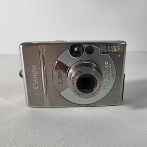 Canon PowerShot S300 Digital Elph Digital Camera